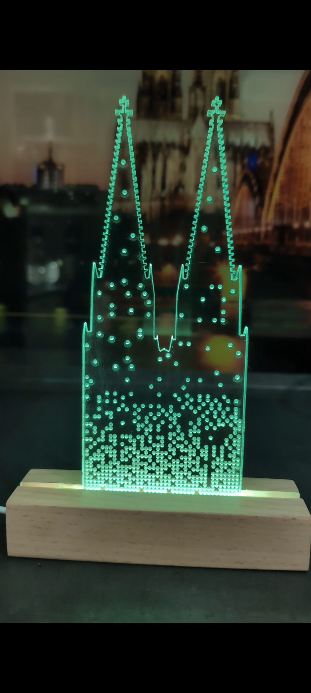 KölscheDomLeech Model "Punkte"